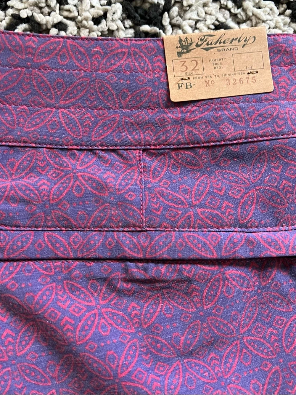 Faherty Biarritz Board Shorts Light Red Blue 9” Inseam Quick Dry Men’s Size 32